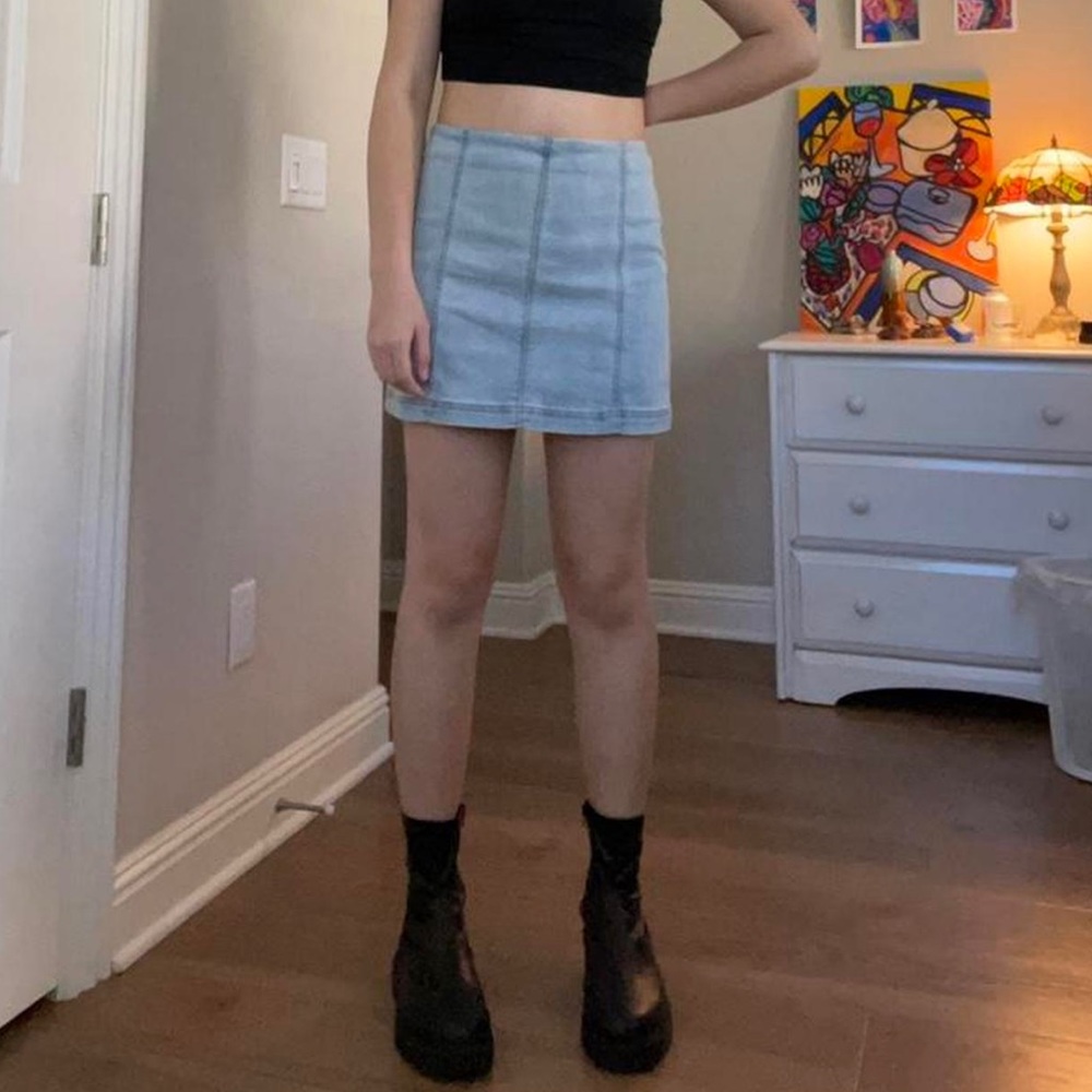 TIGHT DENIM SKIRT WITH ZIPPER